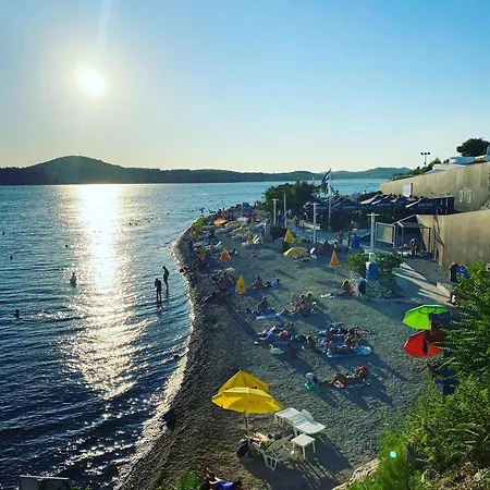 شقة Stella Maris Mit Terrasse & Privatparkplatz شيبينيك