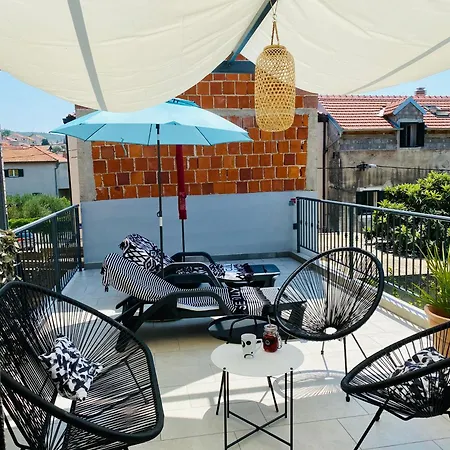 Stella Maris Mit Terrasse & Privatparkplatz شقة شيبينيك