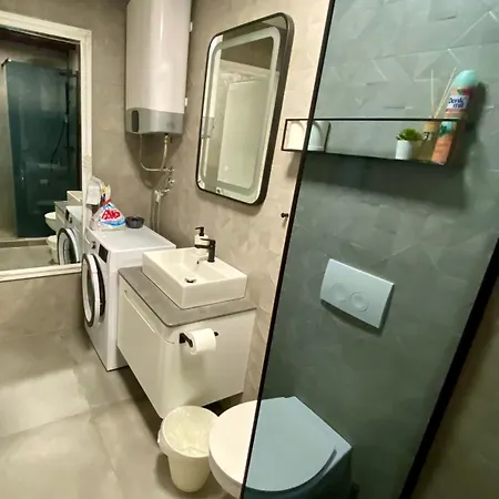 Stella Maris Mit Terrasse & Privatparkplatz شيبينيك