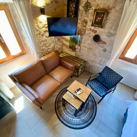 Stella Maris Mit Terrasse & Privatparkplatz شيبينيك